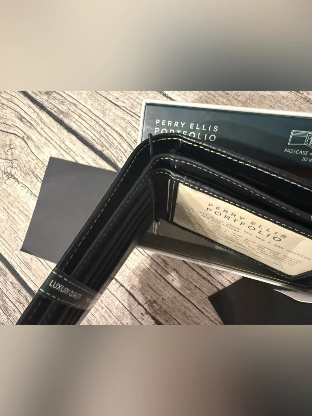 NWT! Perry Ellis men’s premium leather wallet and valet. In box, ready to gift!